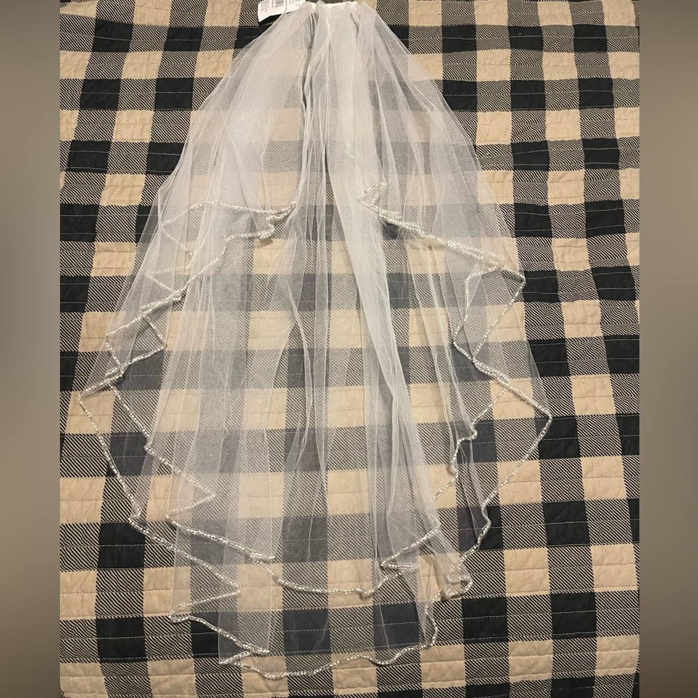David’s bridal elbow tiered wedding veil